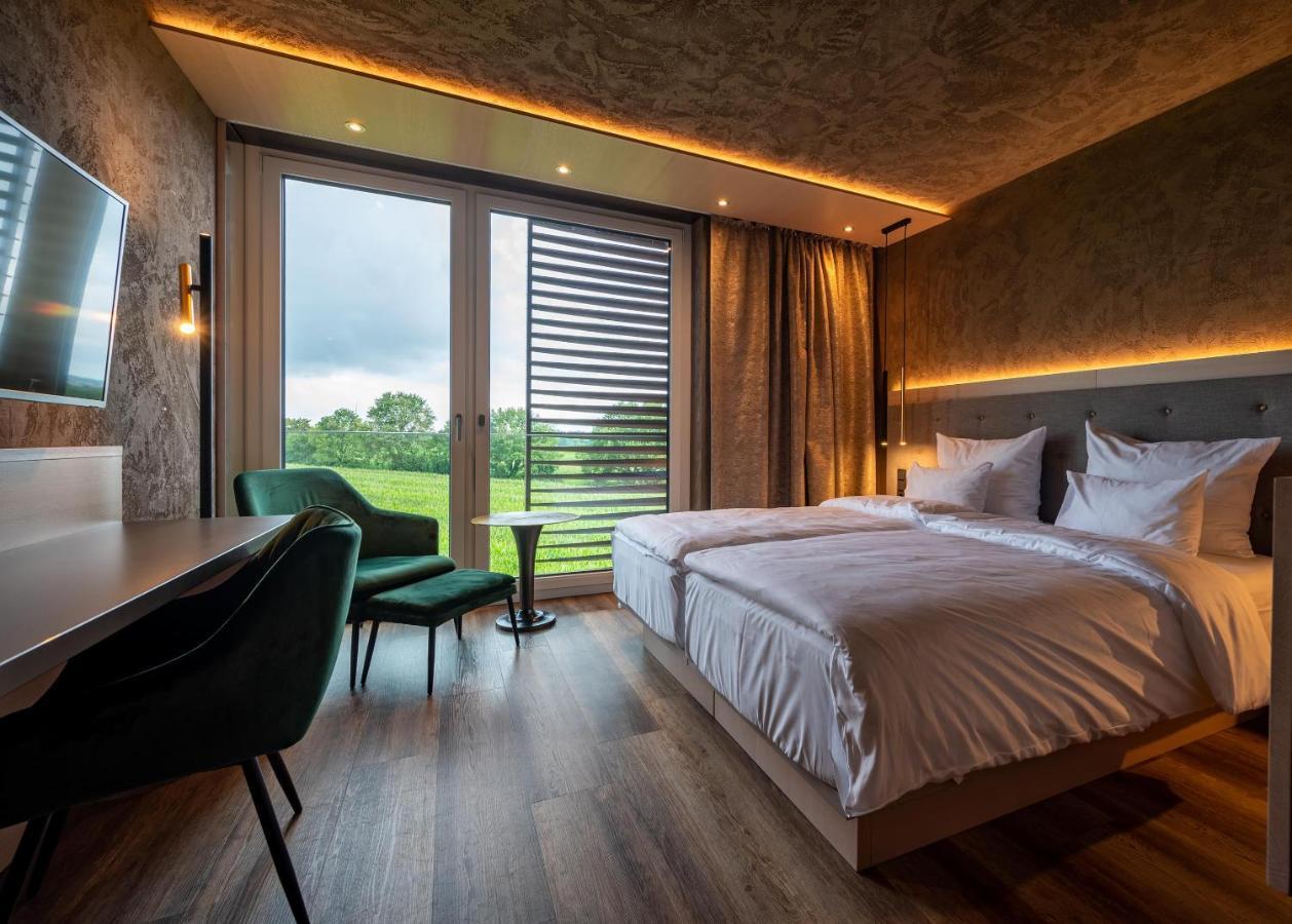 Meiser Design Hotel ディンケルスビュール エクステリア 写真